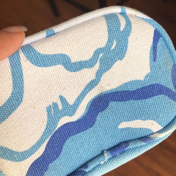 Lily Pulitzer Canvas wristlet & Large shopping bag - Picture 10 of 12